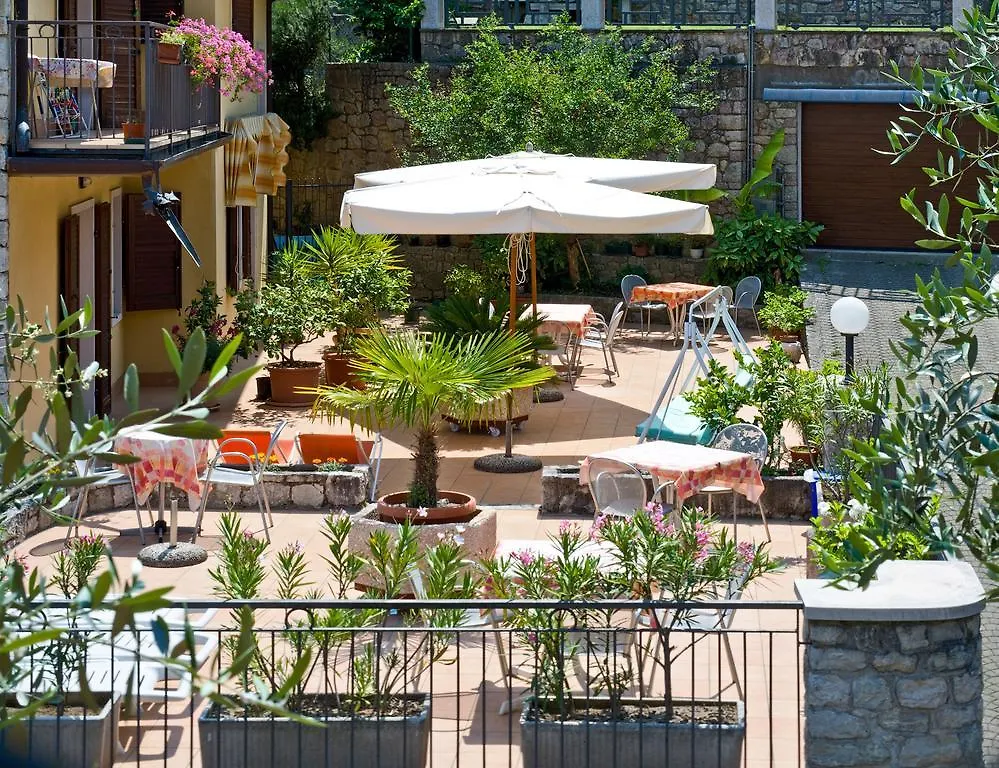 Hotel Pace Brenzone sul Garda İtalya