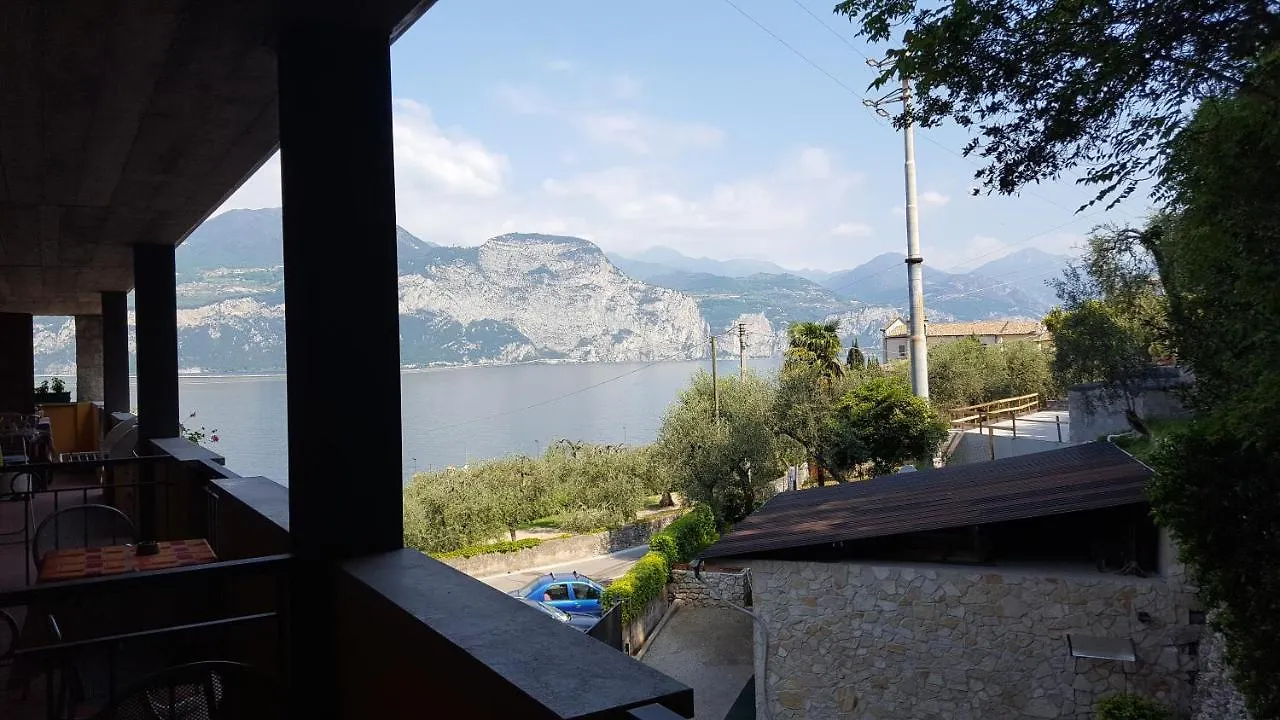 Hotel Pace Brenzone sul Garda 5*,