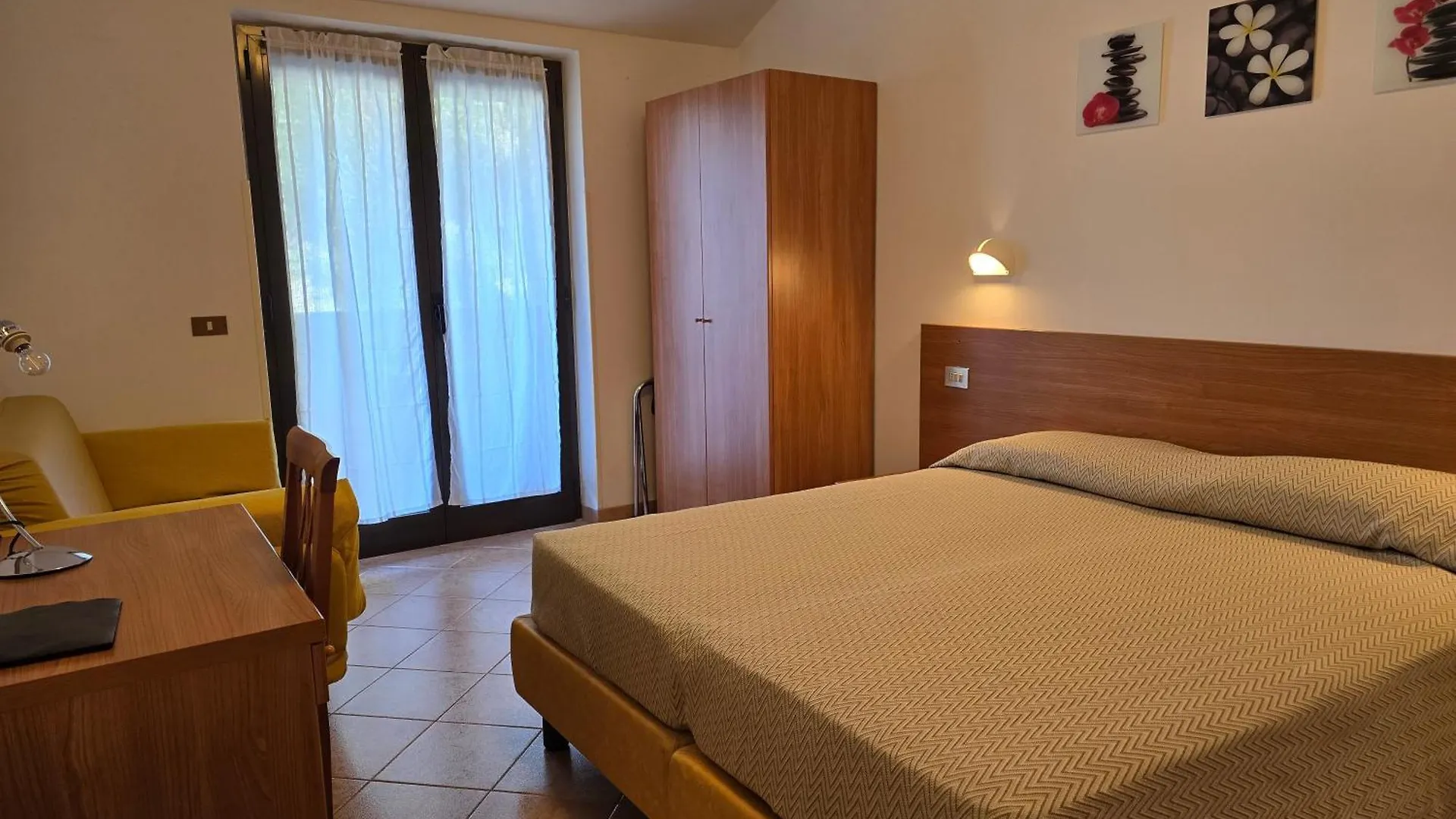 Hotel Pace Бренцоне-суль-Гарда